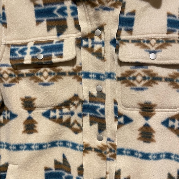 Western Fleece - Picture 5 of 7